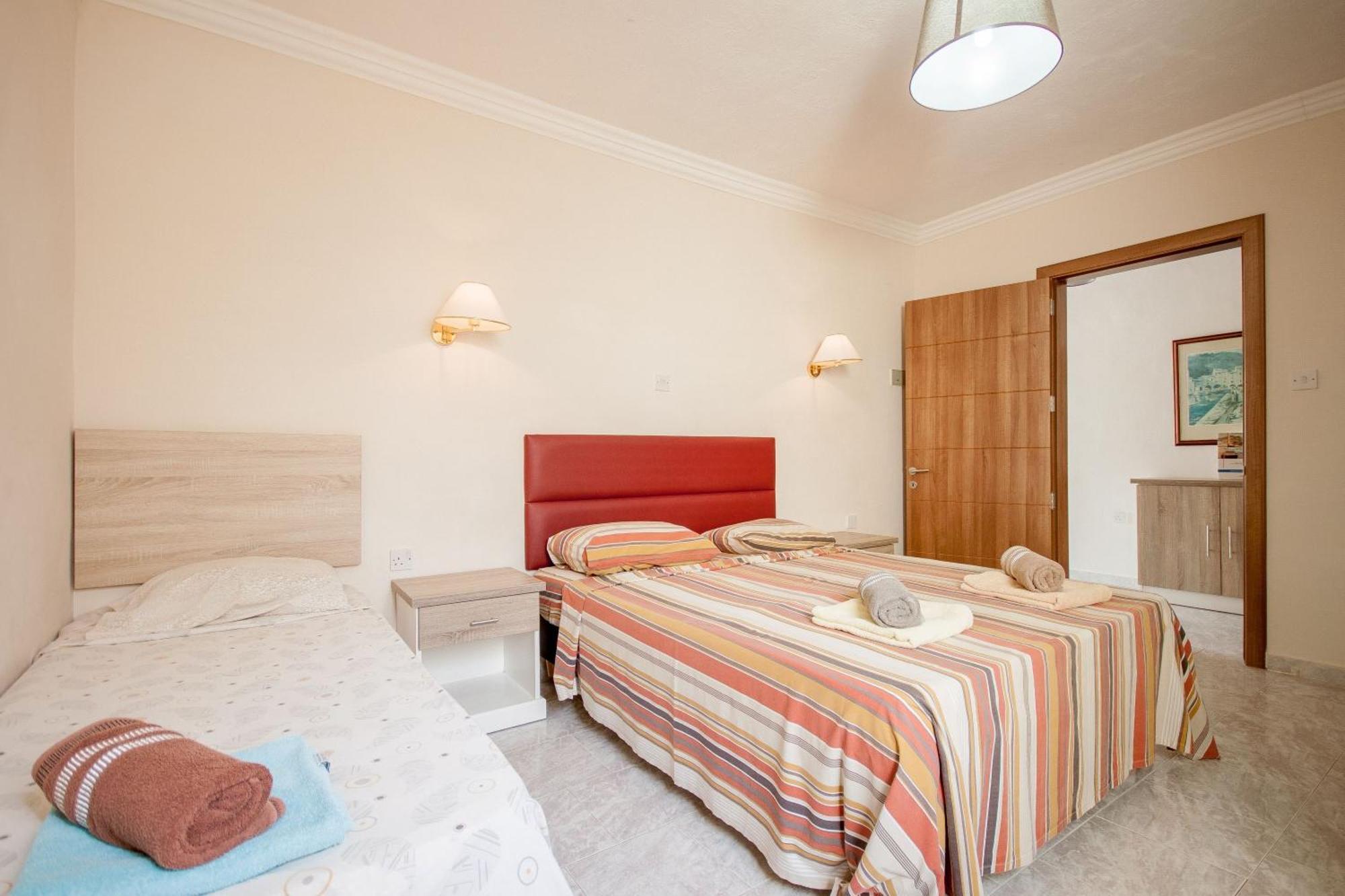 Pool & Sea Merill Apartments メーリッハ エクステリア 写真